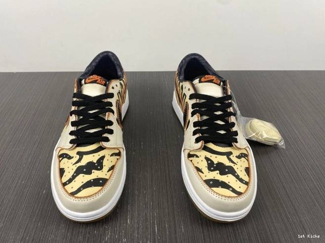 1st Kicks Shoes DH6932-100 1 Tiger Low OG the Air Year of Jordan 0707